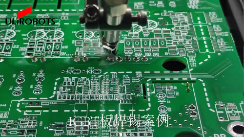 Automatic soldering machine stabilizes soldering microelectronic circuit board